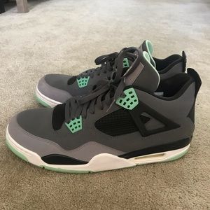 Nike Air Jordan Retro 4 Retro Green Glow Size 12